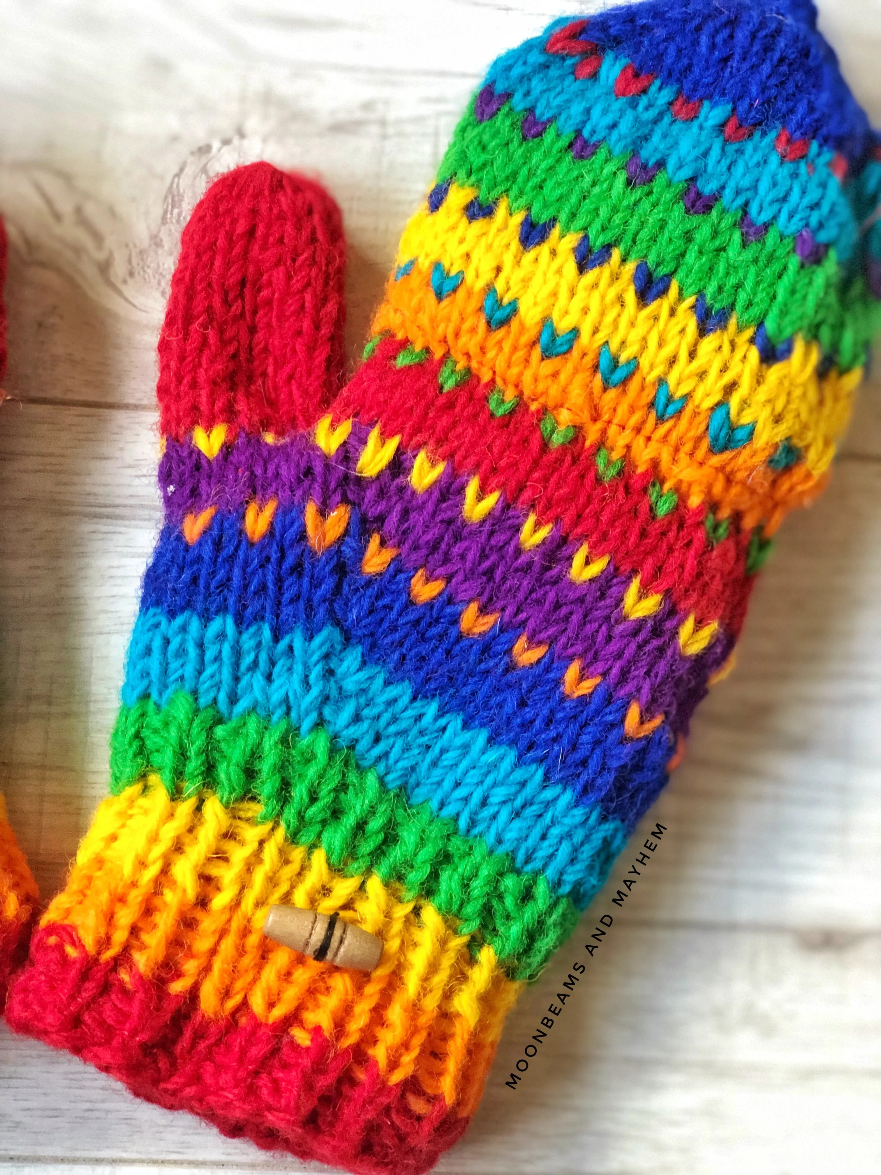 KALEIDOSCOPIC SNUGGLE GLOVES / MITTENS
