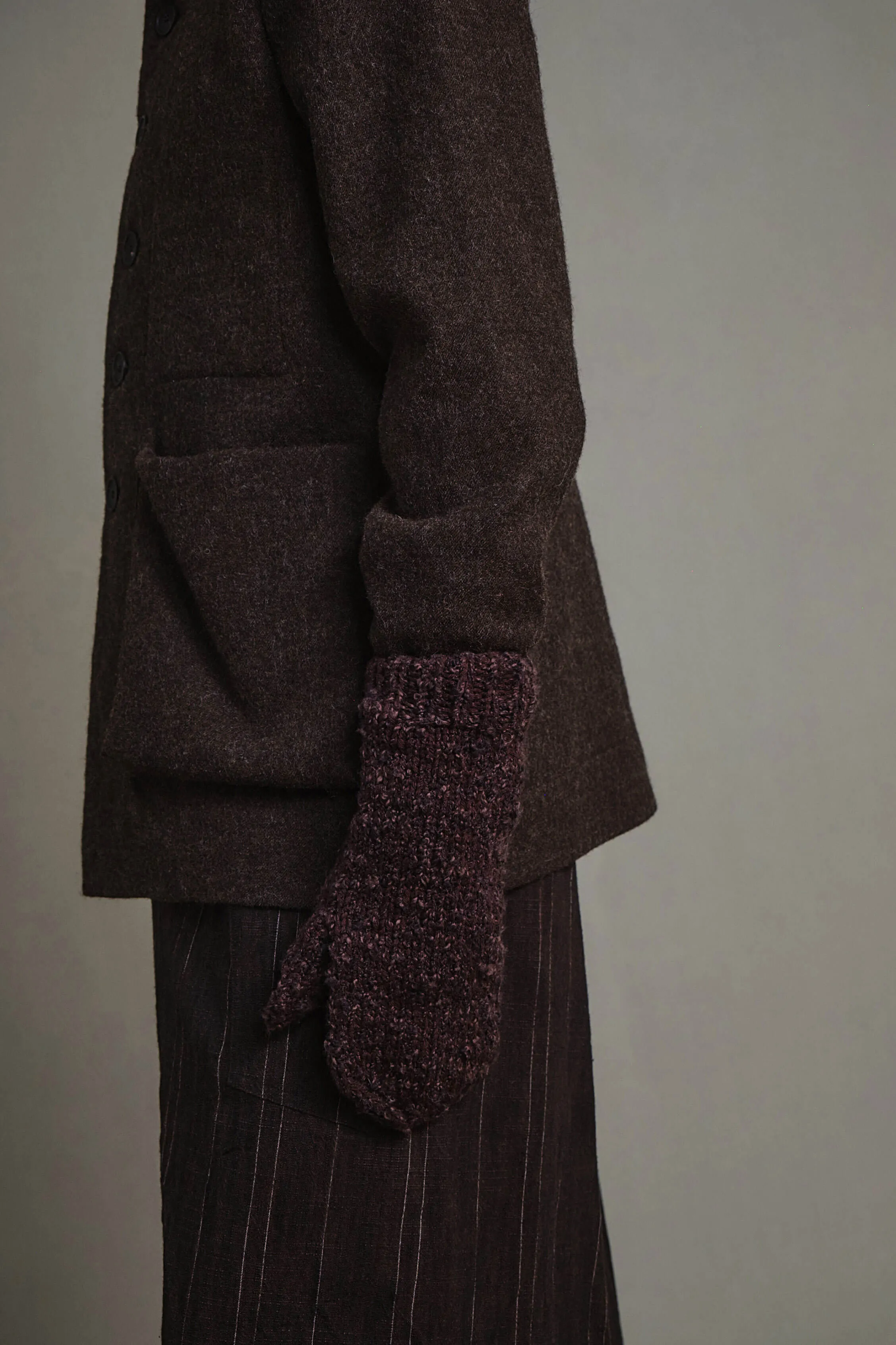 THE EXPLORER GLOVES / BOUCLE WOOL WALNUT